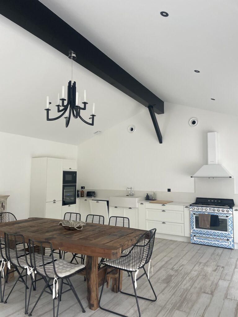 villa des chênes airbnb